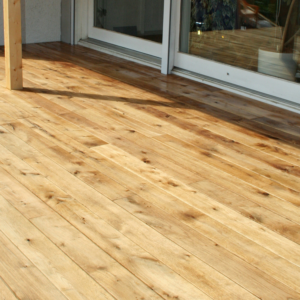 Eiche Terrassendielen, 23×140 mm KD, glatt/egalisiert, rustikale Sortierung