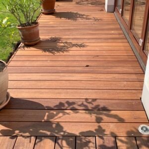 Guyana Teak (Basralocus) Terrassendielen, 25×140 mm, KD, glatt/glatt