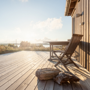 Kebony Character Terrassendielen, 28×120 mm, glatt, Kanten gerundet, Rückseite: Kanten scharfkantig